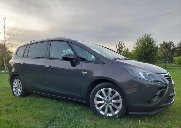 Opel Zafira cena 34000 przebieg: 201000, rok produkcji 2013 z Częstochowa małe 137